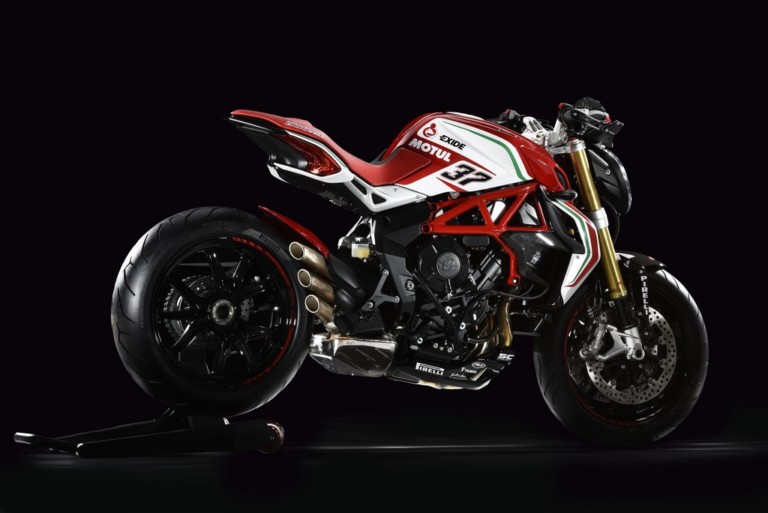 Mv Agusta Dragster Rc Una Naked Per La Famiglia Reparto Corse