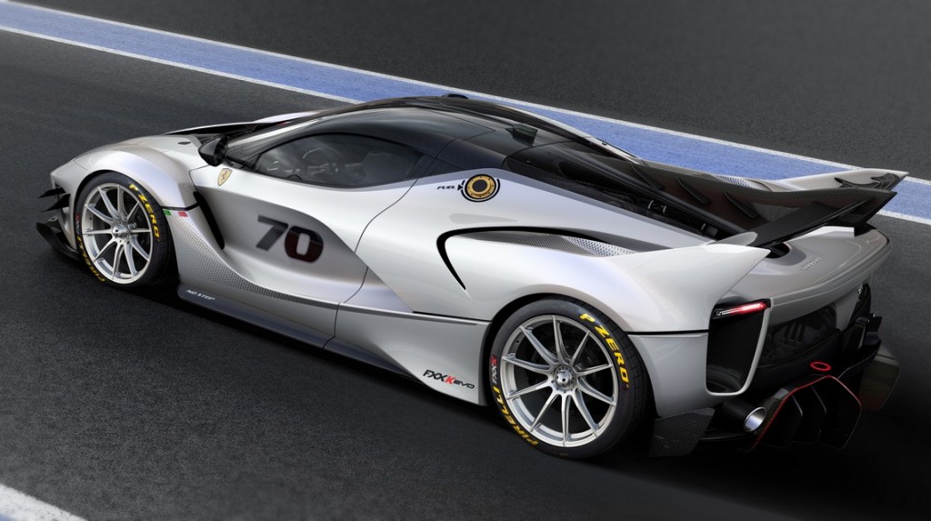 Ferrari FXX K Evo Un Laboratorio Mobile Da 1050 Cavalli Cavalli Vapore