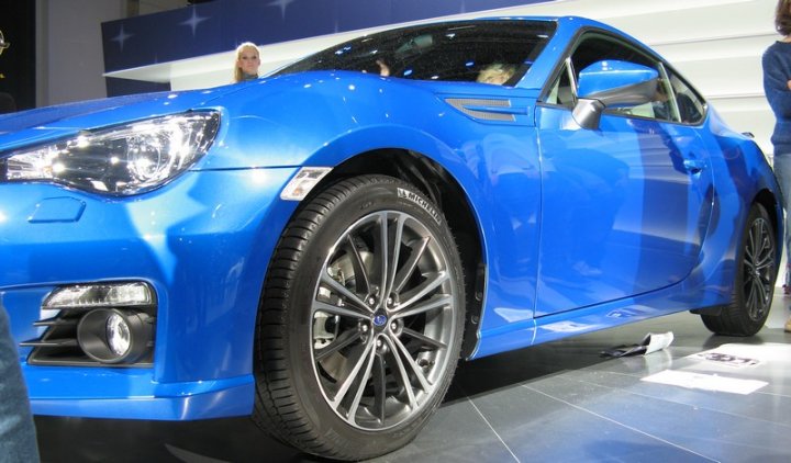 Subaru-BRZ-Tre-Quarti