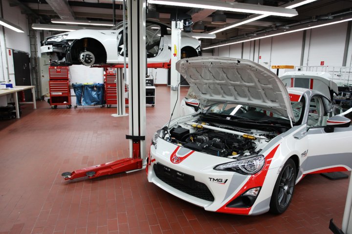 toyota-gt86-cs-v3-officina