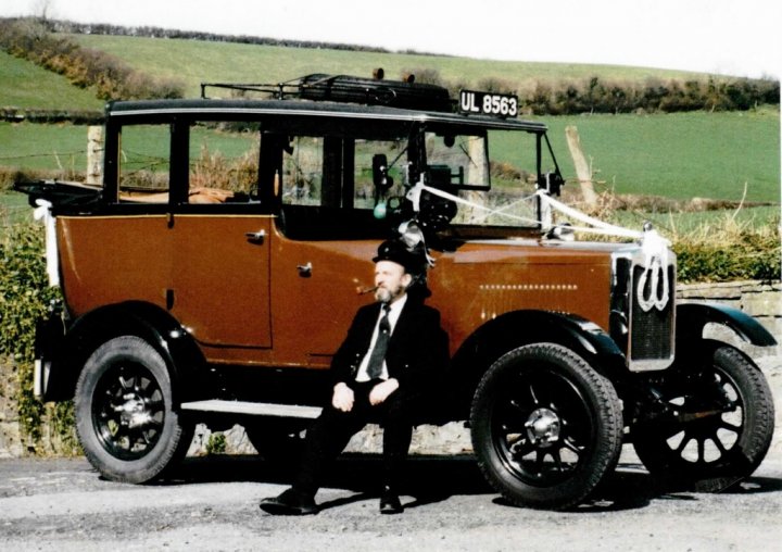 morris-london-cab-uncle-lima