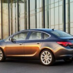 Opel arricchisce la famiglia Astra con la 4 porte