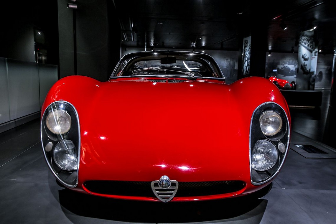 Alfa Romeo 33 Stradale Davanti